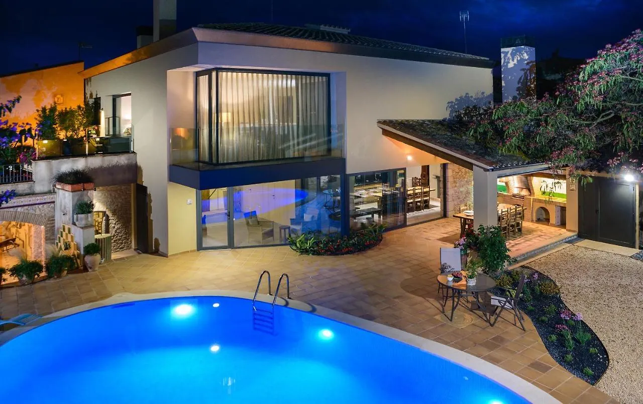 Holiday home Casa Deluxe Alt Emporda Costa Brava - Private Swimming Pool Villa Vilabertran Spain